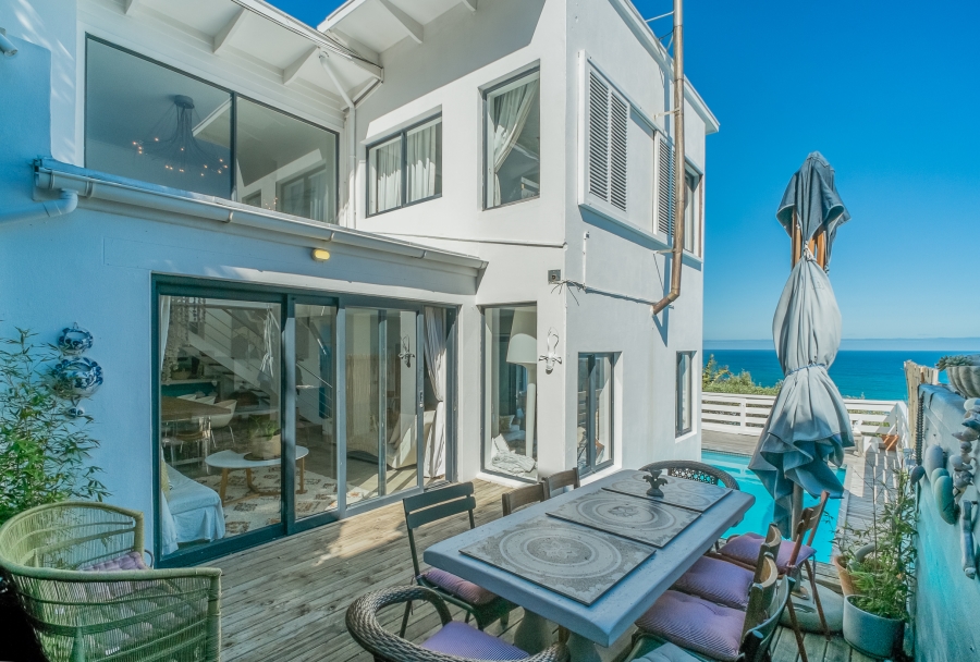 4 Bedroom Property for Sale in Misty Cliffs Western Cape